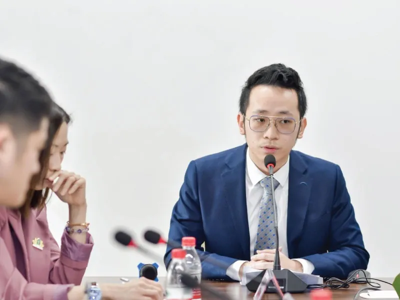 Jacinto Wong attends event co-hosted by Hengqin Institute of Innovation and Development and Macao Legal Exchange and Promotion Association as a guest speaker